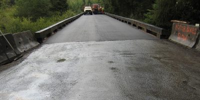 canada-mainroad-bridge-surfacing-over-wood-2005-04-052
