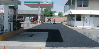 mexico-puebla-pemex-gas-station-patching-2008-001